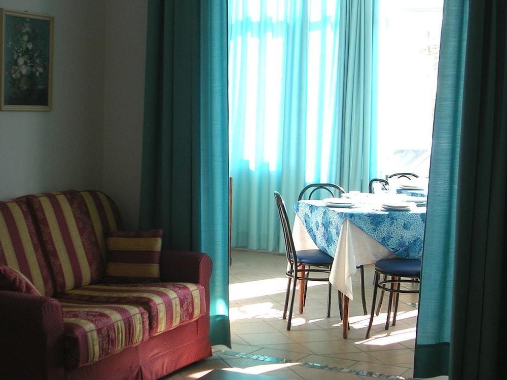 Hotel Savina Rimini Exterior photo